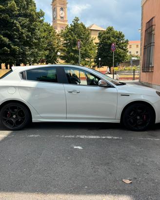 Alfa Romeo Giulietta 2.0 JTDm TCT 170 CV – 2011