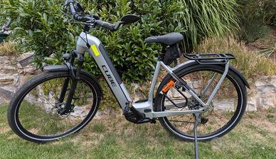 Cube Kathmandu Hybrid SLX 750 Wave
