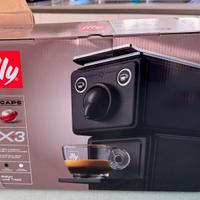 Macchina da Caffè ILLY X3 NUOVA, nera, imballata