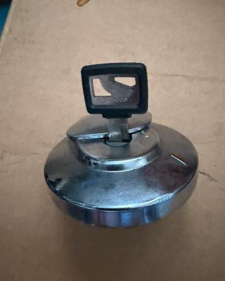 Tappo serbatoio honda Vf750c rc43