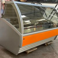 Vetrina e retrobanco