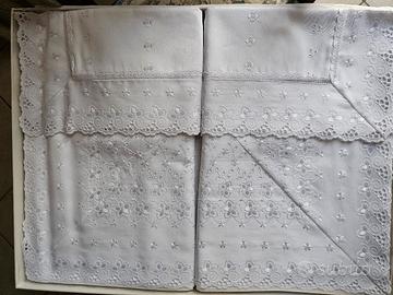 Completo di lenzuolo singolo con bordura in pizzo 