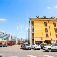 Negozio a Milano Via Rogoredo 1 locali