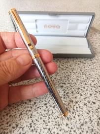 Penna stilografica "Nova" vintage