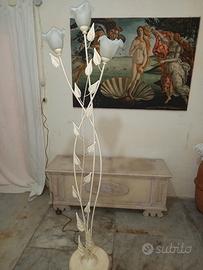 Piantana in ferro shabby