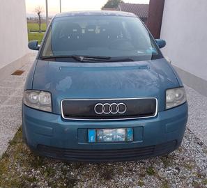 auto audi a2