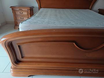 Camera da letto in legno massello