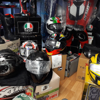 Abbigliamento moto caschi