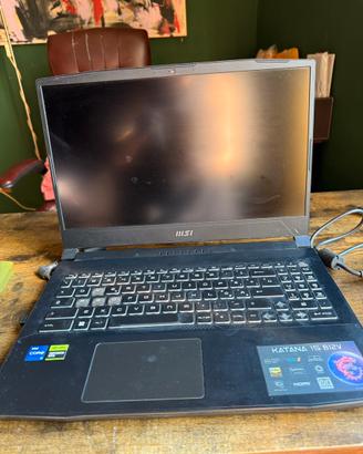 Laptop Gaming MSI Katana