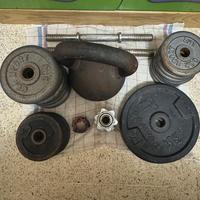 Pesi per allenamento in palestra o uso privato