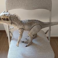 Jurassic world indominus rex super colossale