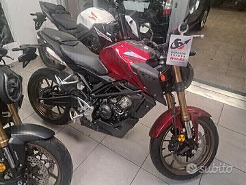 Honda CB 125 R nuova permute garanzia finanziament