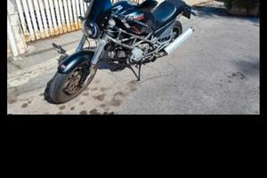 Ducati Monster 600