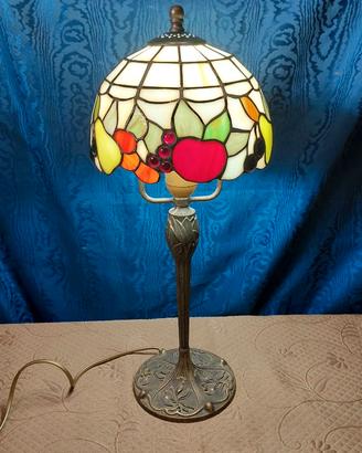 lampada da tavolo stile tiffany art nouveau vetro