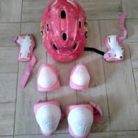 Casco bimba con ginocchiere, gomitiere, protezioni