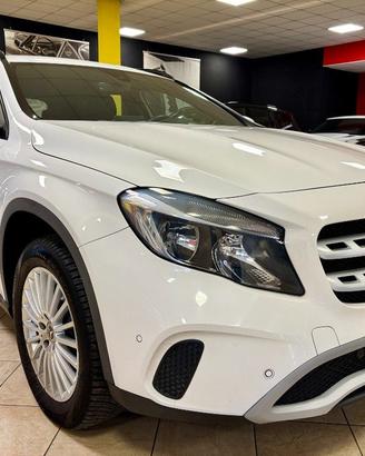 MERCEDES-BENZ GLA 180 Business OK NEOPATENTATO -