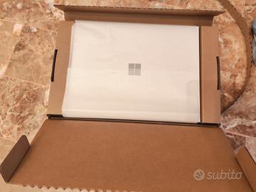 Microsoft Surface Laptop 7 - Copilot + PC - 13,8''