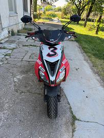 Aprilia sr50 replica biaggi