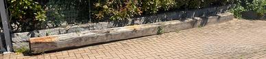 Asse di legno robusto