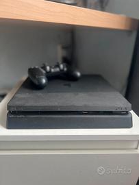 PlayStation 4 Slim 1TB con controller originale