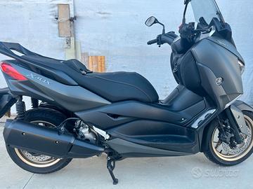 Yamaha X-max Tech max 300