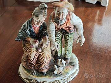 Statua Capodimonte coppia anziani