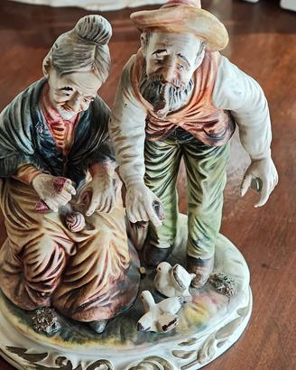 Statua Capodimonte coppia anziani
