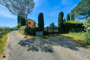 Rif.81 Casale con terreno Giardinetti Roma