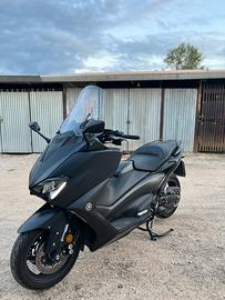 T-Max 560