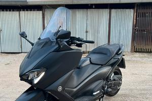 T-Max 560