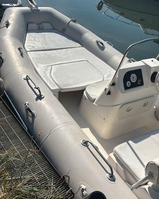 GOMMONE ZODIAC MEDLINE 500 anno 2018 + HONDA 40 CV