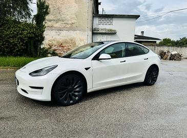 Tesla model 3 performance