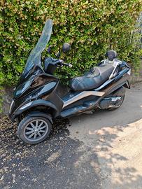 Moto Piaggio MP3