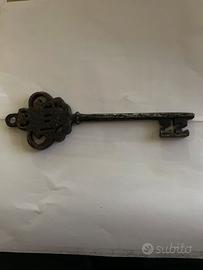 Antica chiave vintage in ferro