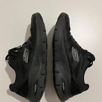 Skechers Arch Fit - Nere - Taglia EU 42.5 (US9.5)
