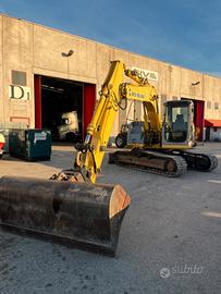 Escavatore new holland E145