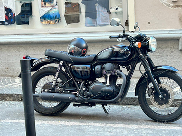 Kawasaki W 800 black edition