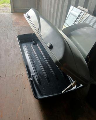 Baule auto più barre portatutto
