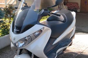 scooter Suzuki Burgman 200