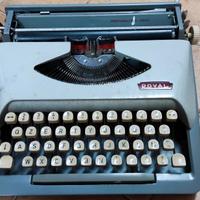 Macchina per scrivere Royal Royalite 180