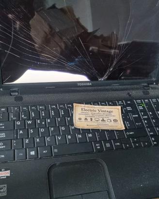 &0812NN-PC Portatile Toshiba Satellite C850D-11C