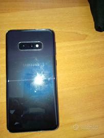 samsung s10e con tre cover come nuovo