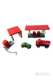 Set Stazione di Servizio Vintage in Legno