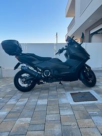 Tmax 560