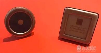 Francobollo e Moneta più piccoli del mondo im oro