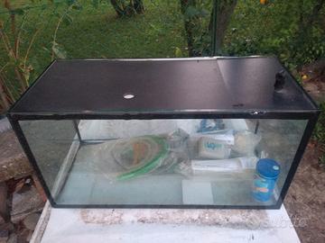 acquario  60 litri con accessori 