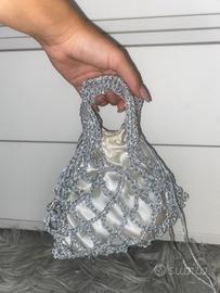 Borsa elegante all'uncinetto 