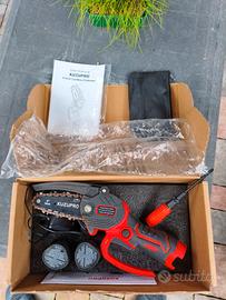 sega elettrica 4" + 2 batterie 