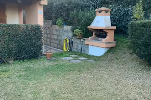 Costa Rei, villetta con giardino, due posti auto