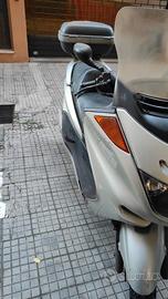 Yamaha Majesty YP 250 - 2004